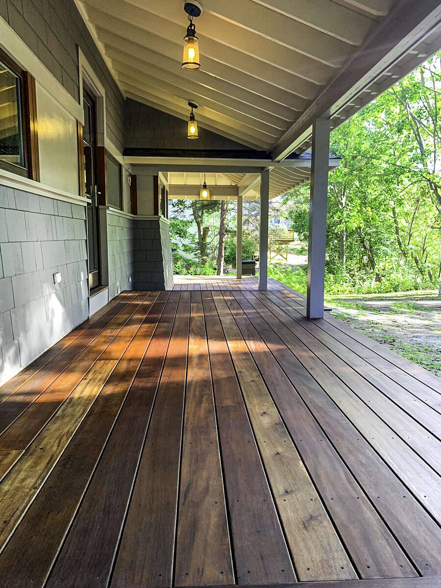 front-porch-deck-in-boston-ma